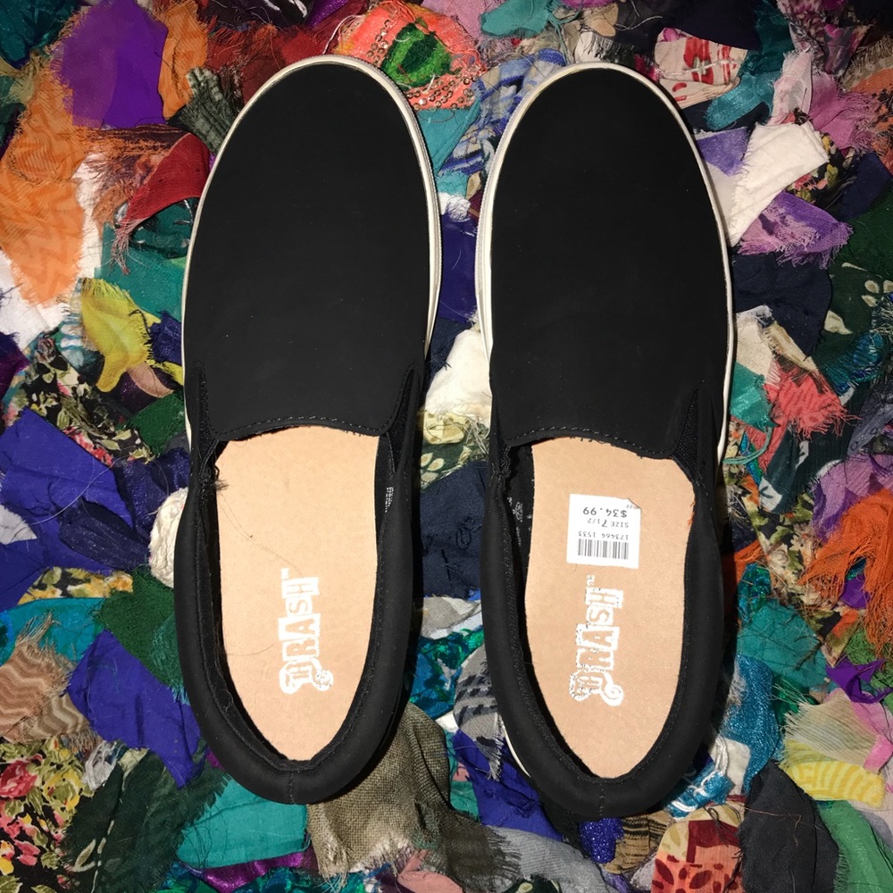 Black platform sneakers